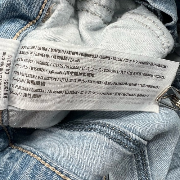 Abercrombie & Fitch Super Skinny Straight Leg Distressed Jeans Size 4 Women’s - Picture 5 of 5